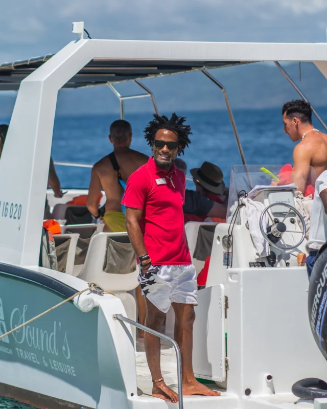 Our team of friendly, knowledgeable locals know Nosy Be inside and out, from the must-see spots to hidden treasure ✨ With their dedication and attention to detail, they make every experience feel unique and personalized. Let us show you the heart of Nosy Be !